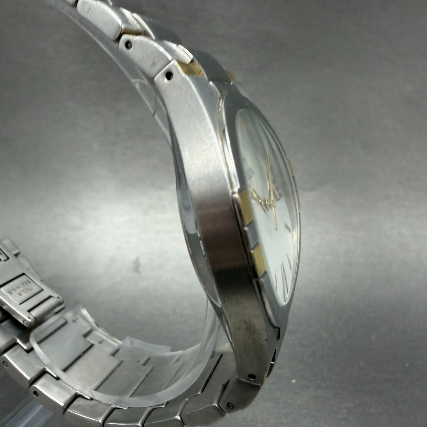 Bulova Watch Men 35mm White Dial Two Tone Date Round 98H04 New Battery3