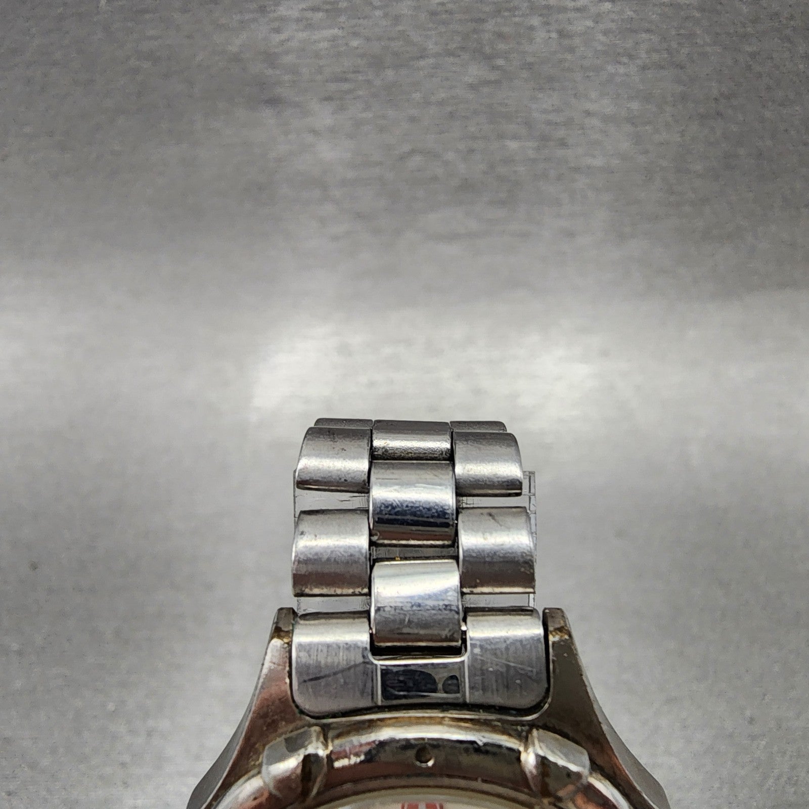 Wenger SAK Design Watch Women 29mm White Dial Steel Date Round New Battery4