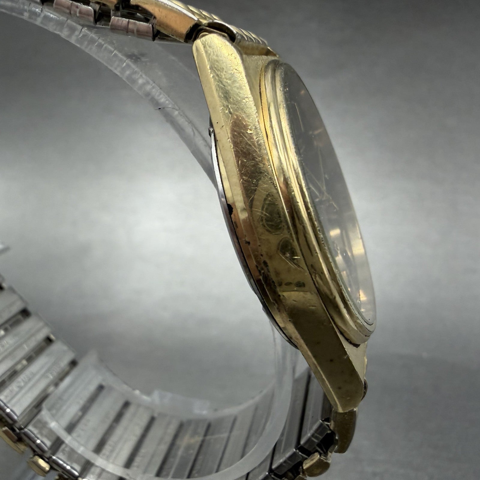 Seiko SQ Watch Men 33mm Black Dial Gold Tone Round Daydate VTG 6923-7039 PARTS4