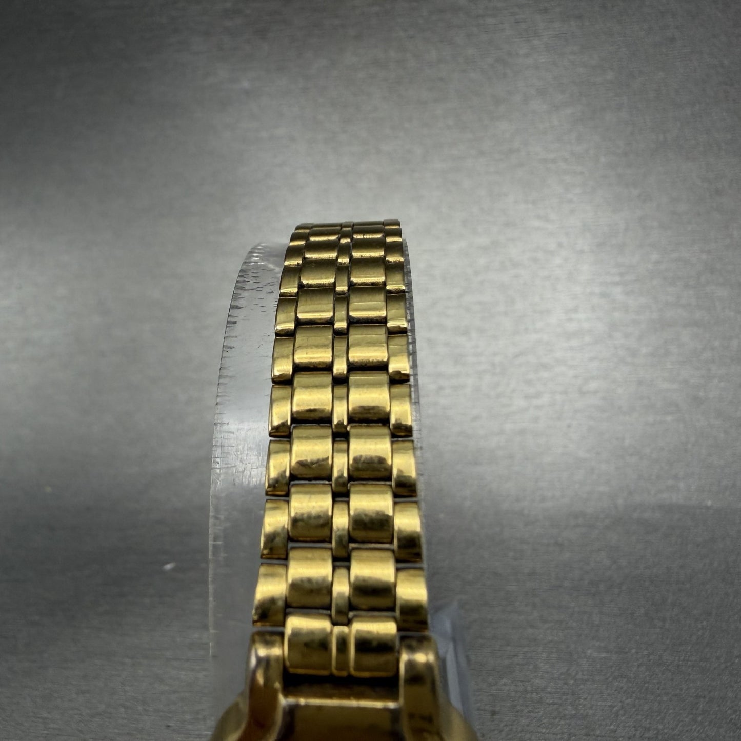 Seiko SX Watch Women 19mm Champagne Dial Gold Tone Round V401-0281 New Battery4