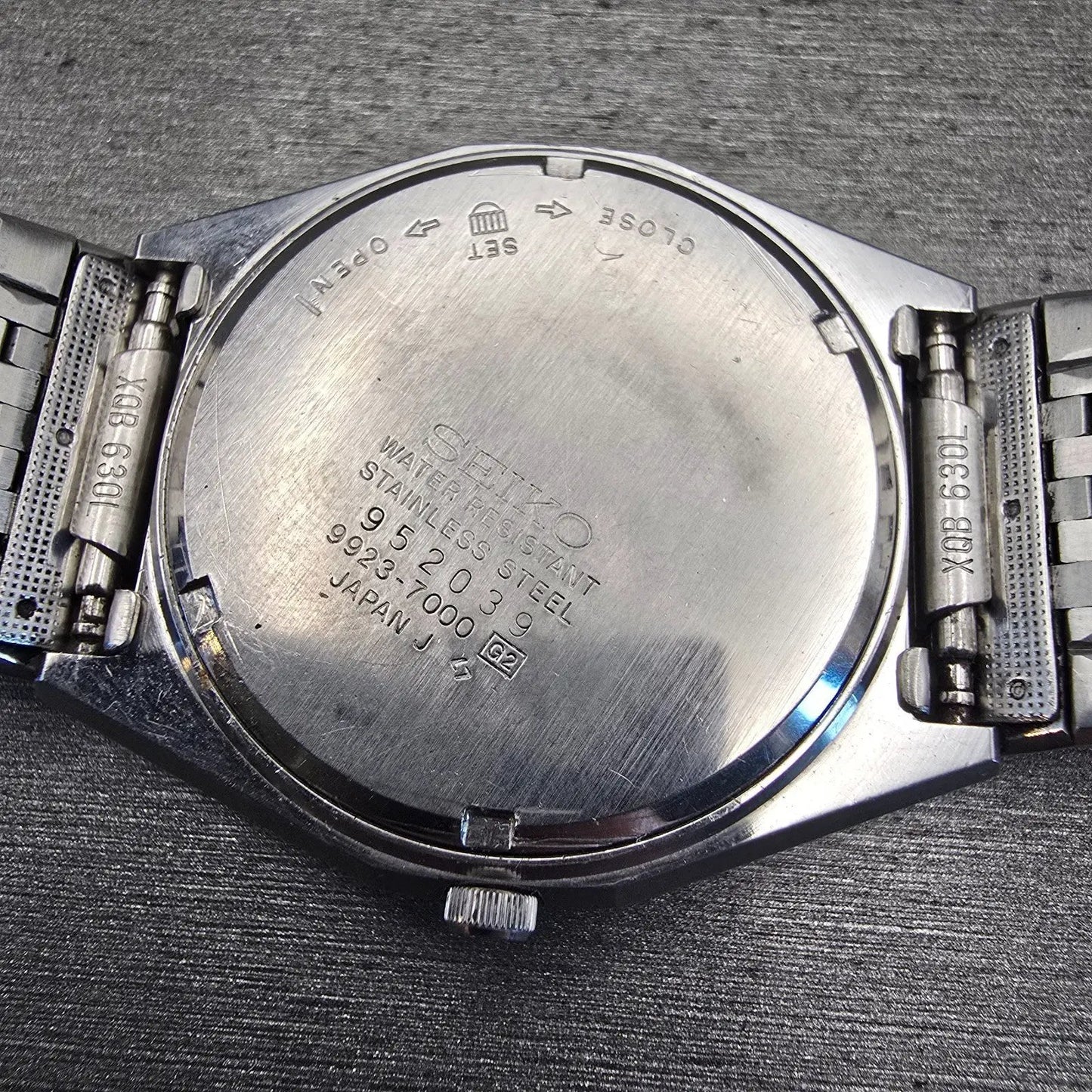 Seiko King Quartz Watch Men 35mm White Dial Silver Tone Daydate 9923-7000 NewBat10