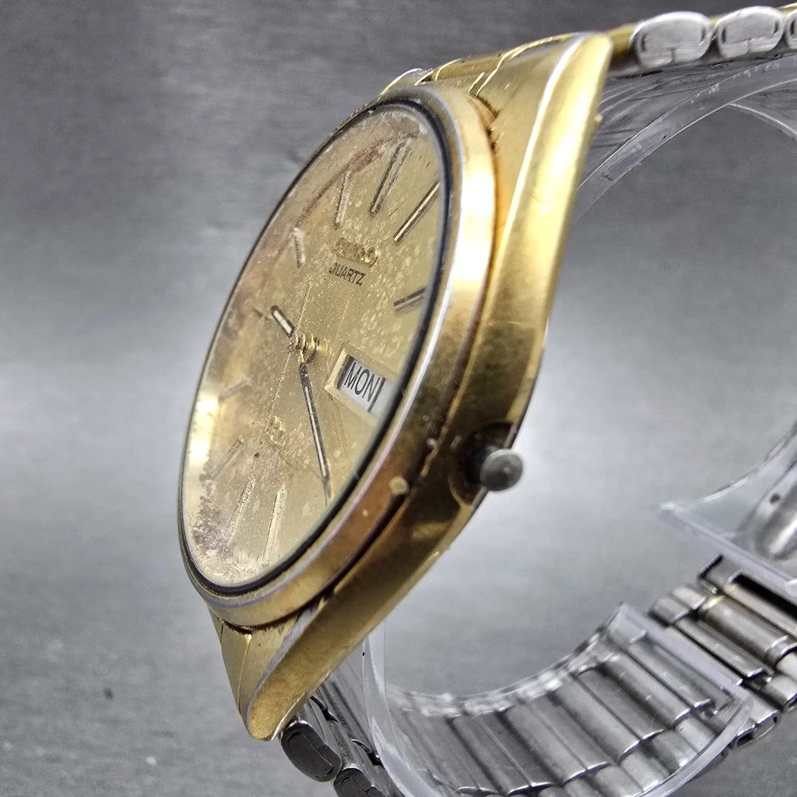 Seiko SQ Watch Men 34mm Gold Dial Gold Tone Daydate Round 8123-8000 PARTS VTG3