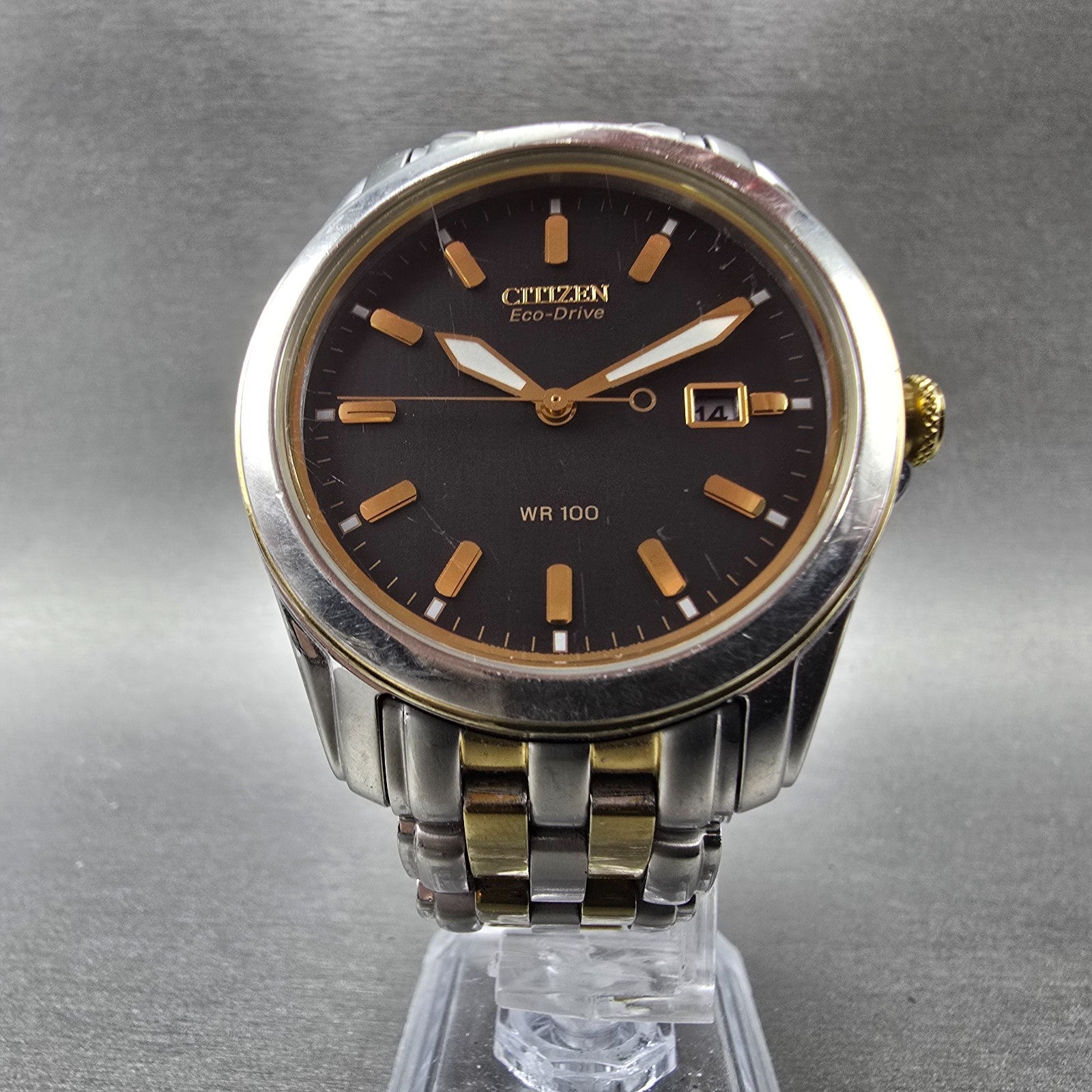 Citizen Eco-Drive Watch Men 40mm Black Dial Two Tone date E111-S064767 Runs5