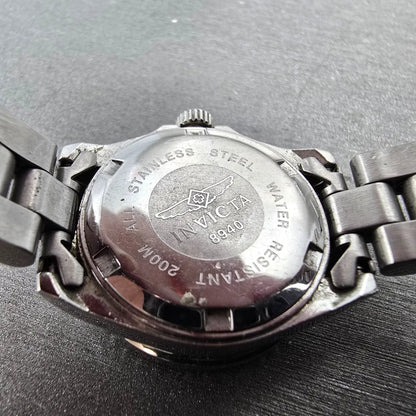 Invicta Dive Watch Women 24mm White Dial Steel Date 8940 Round New Battery9
