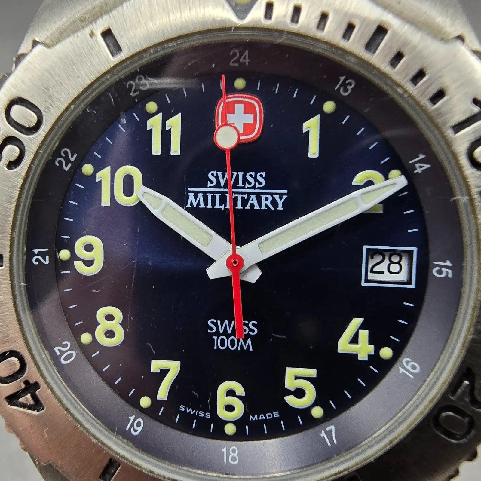 Wenger Swiss Military Dive Watch Men 39mm Blue Dial Steel Date 095.0489 New Batt1