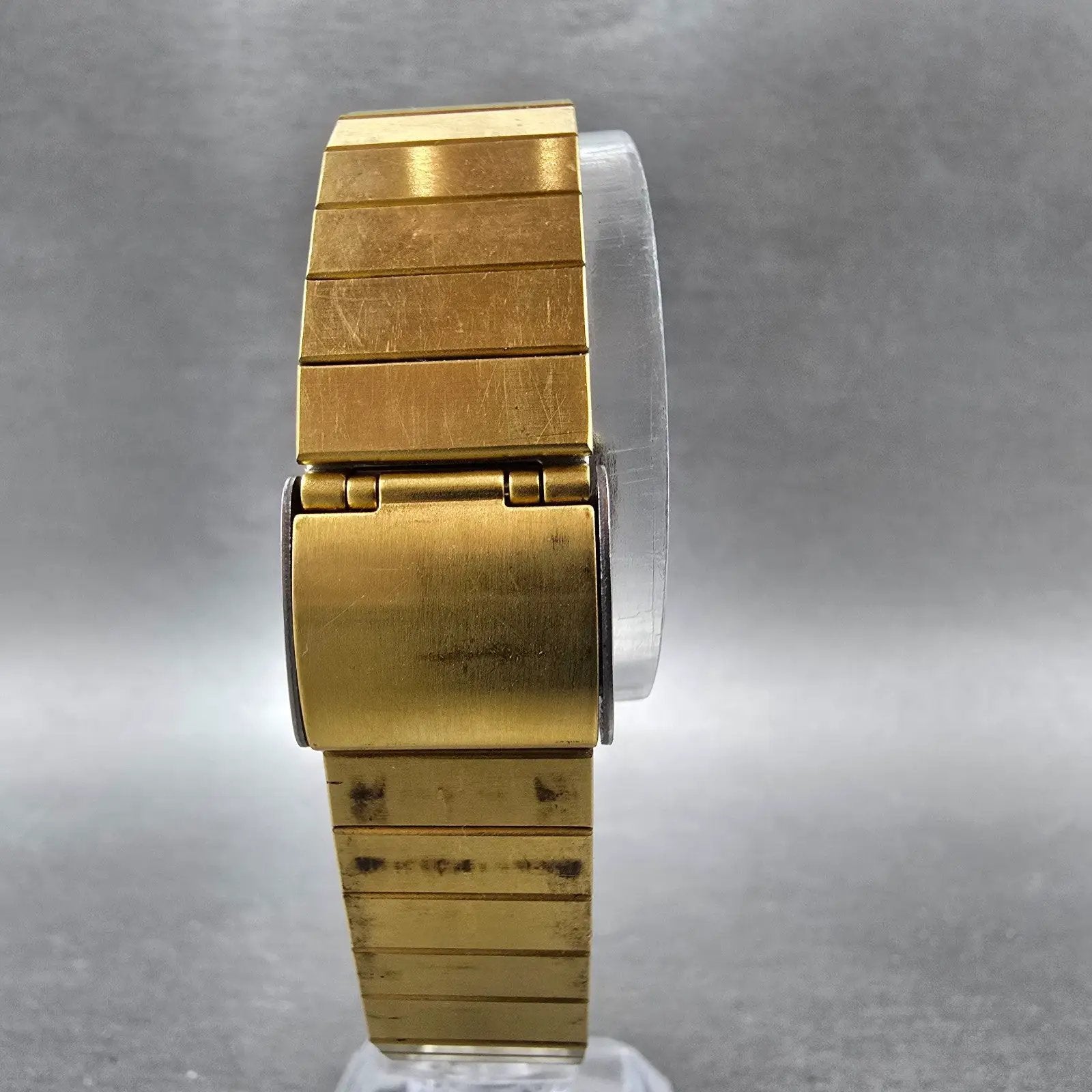 Seiko Tank Watch Men 27mm Balck Dial Gold Tone Rectangle 5Y30 PARTS NO CASE BACK8