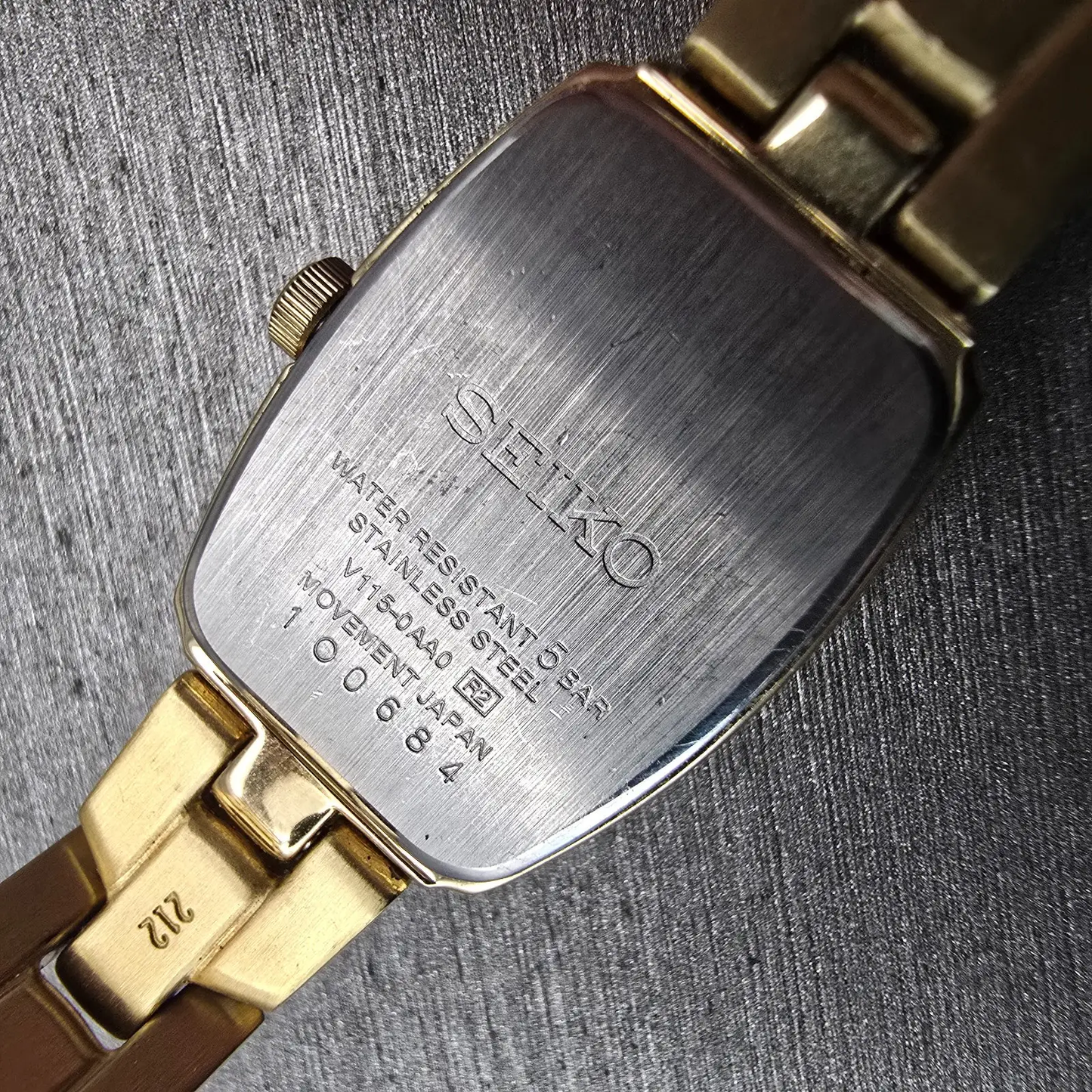 Seiko Solar Watch Women 18mm MOP Dial Gold Tone Rectangle V115-0AA0 Works10