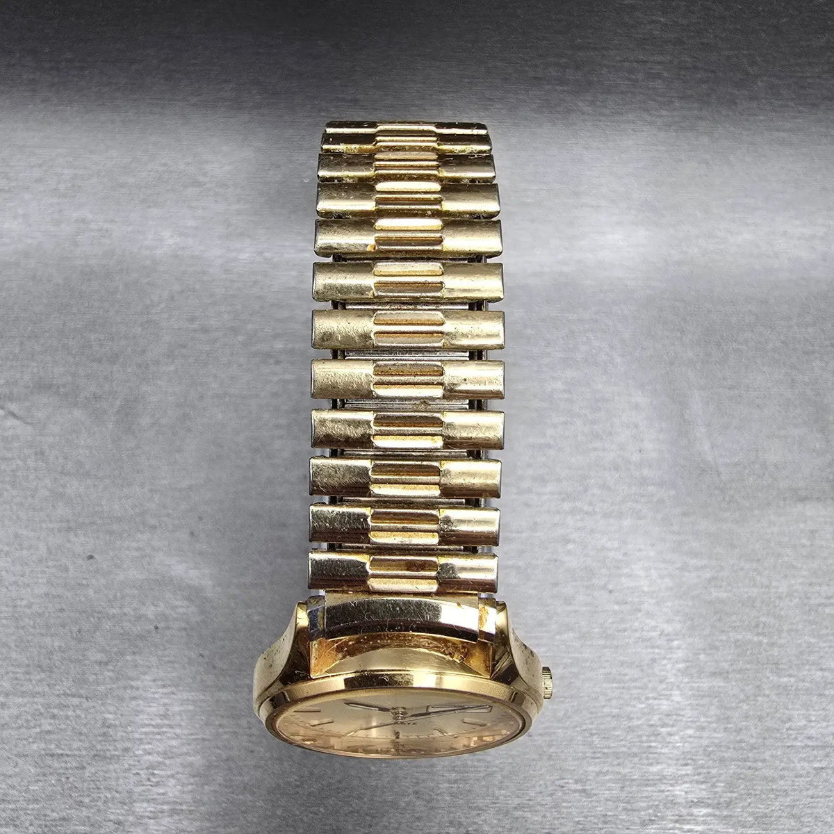 Seiko Pulsar Watch Men34mm Champagne Dial Gold Tone Daydate V533-7A30 New Batt4