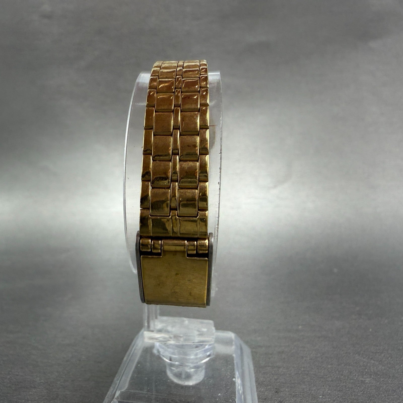 Seiko Watch Women 18mm Champagne Dial Gold Tone Oval V401-5270 New Battery7