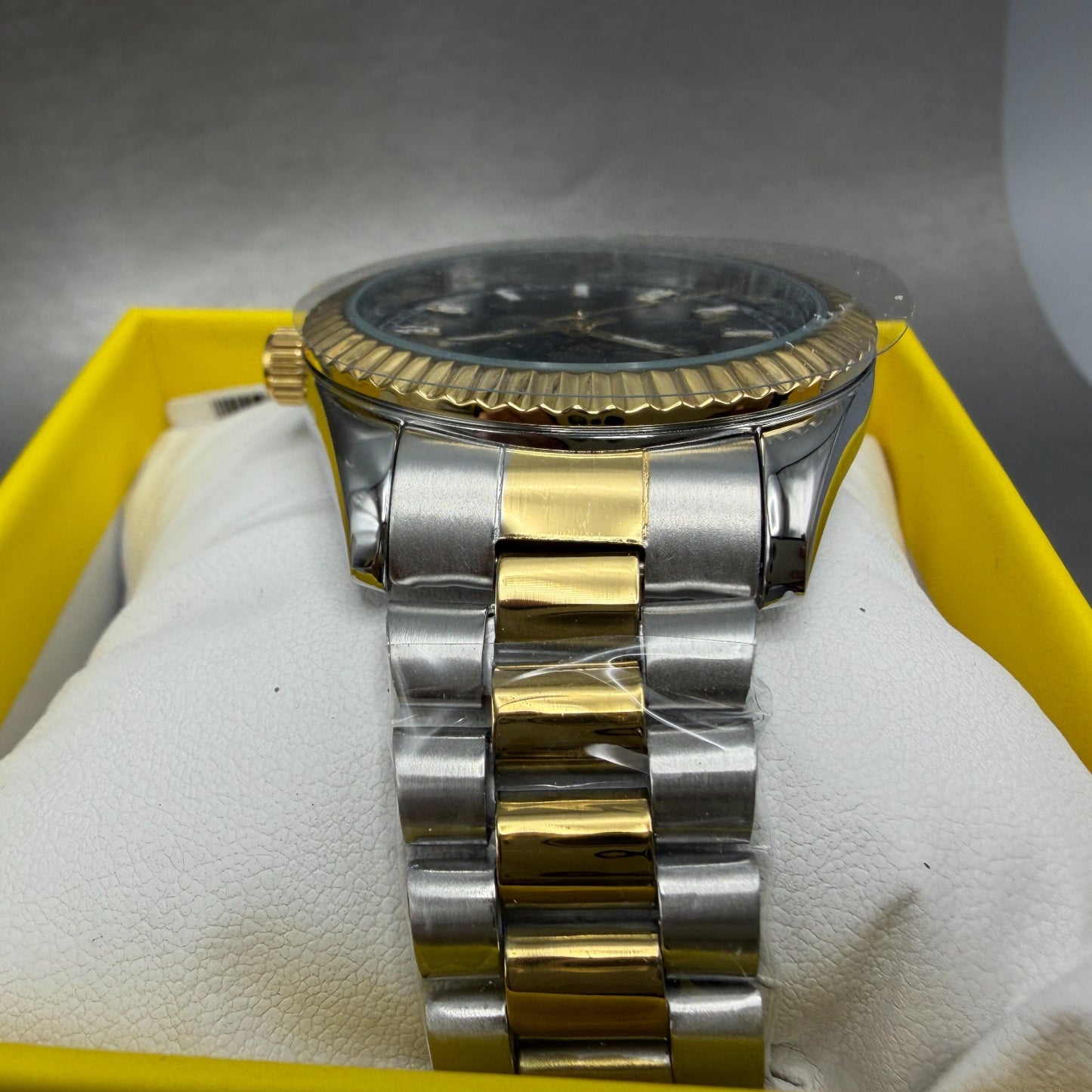 Invicta Specialty Watch Men 41mm Black Dial Two Tone Round Fluted Bezel 690114