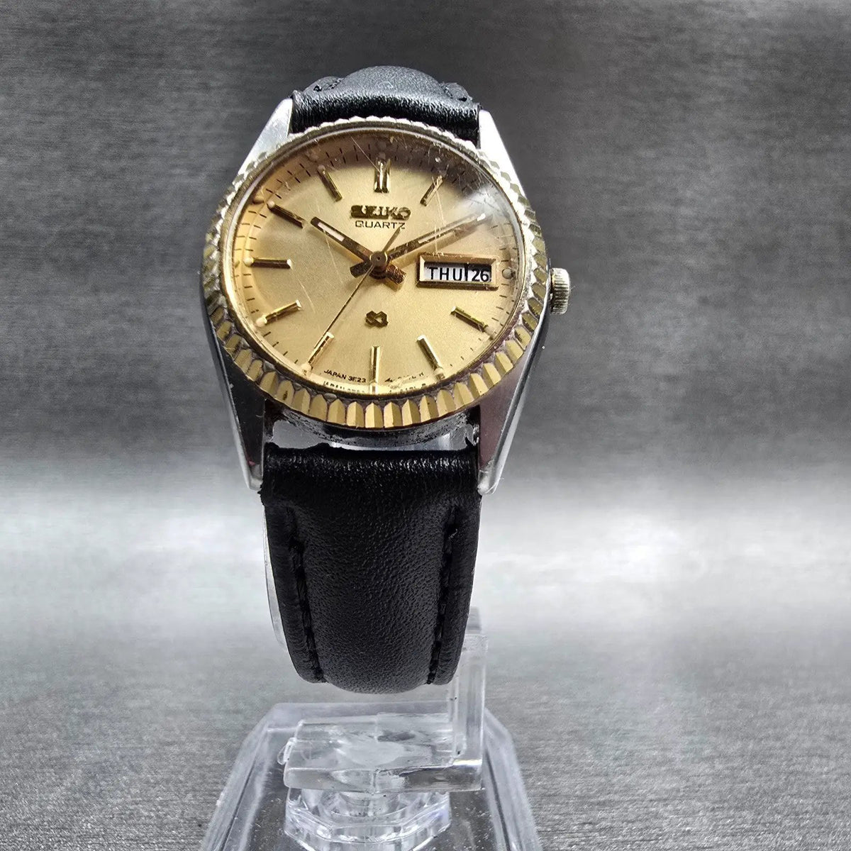 Seiko SQ Watch Women 24mm Gold Dial Two Tone Daydate Round 3E23-0A60 New Battery5