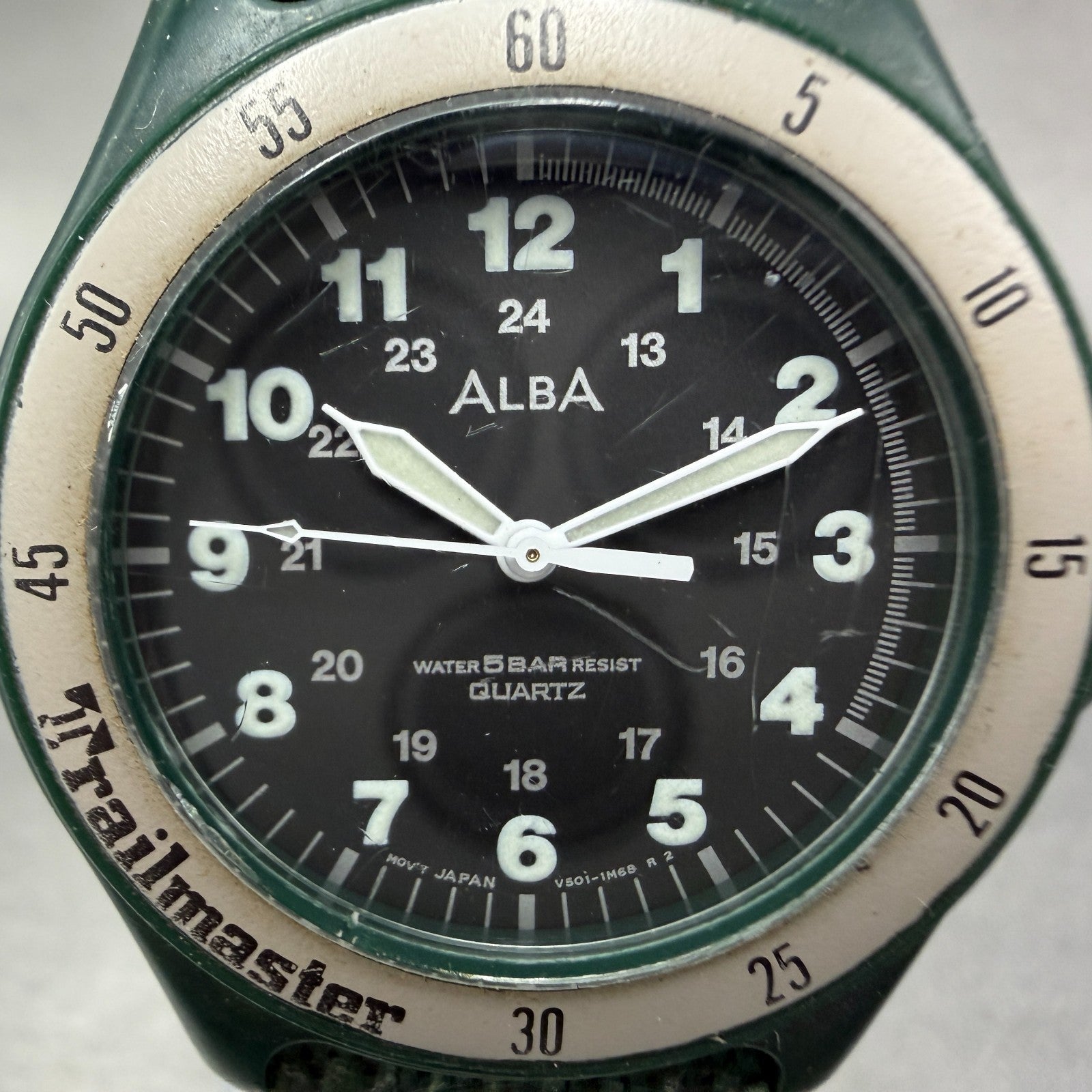 Seiko ALBA Watch Unisex 36mm Black Dial Green Tone Round V501-6L90 New Battery1