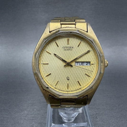 Citizen Watch Men 35mm Gold Tone Gold Tone Daydate 6100S16725 New Battery0