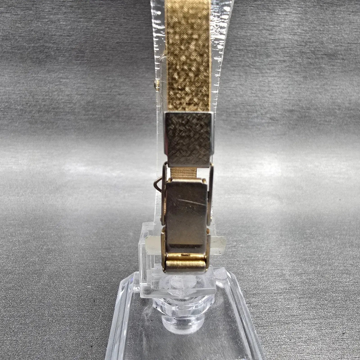 Citizen CQ Watch Women 13mm Gold Dial Gold Tone Rectangle 2200-222857 New Batt L7
