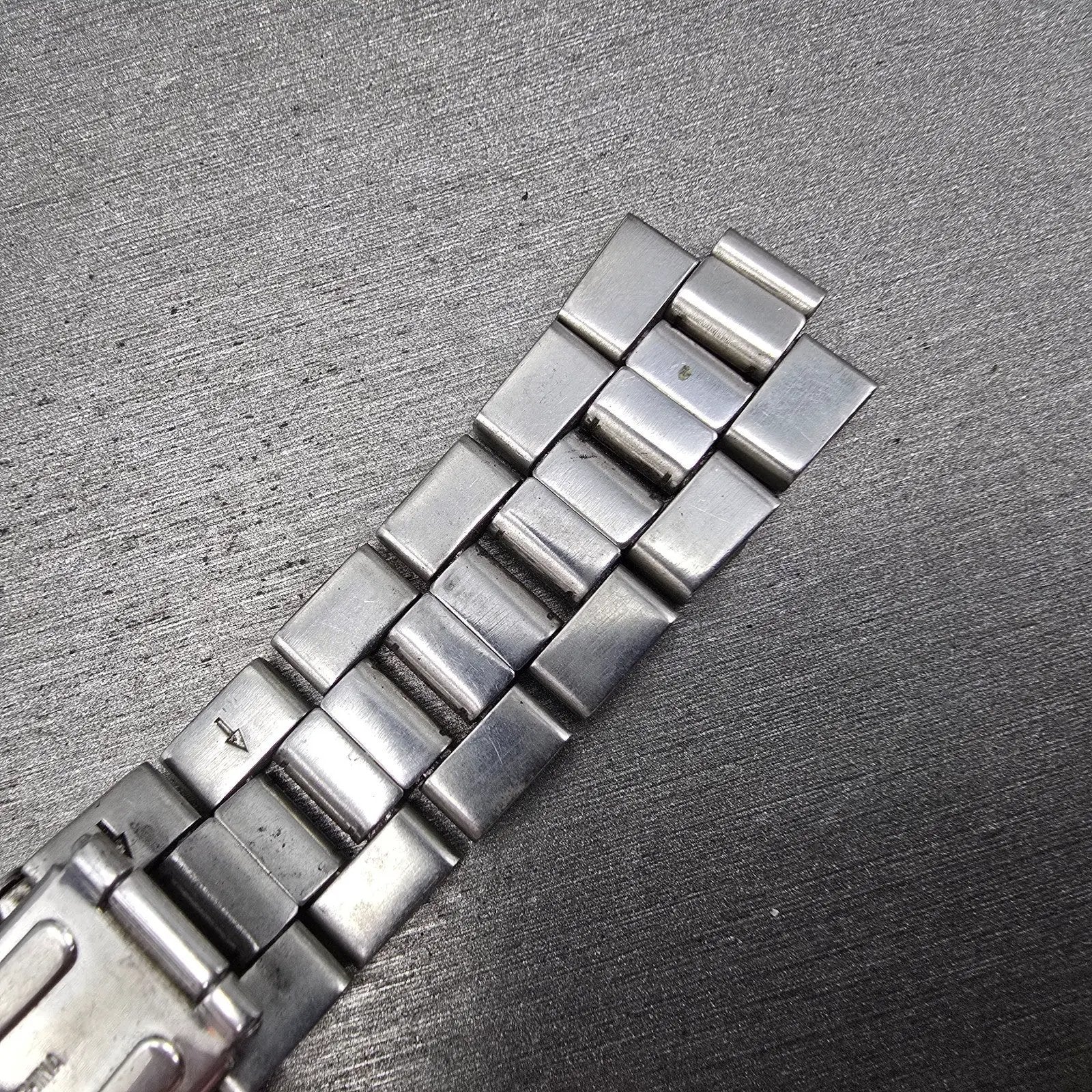 Seiko Bracelet For V742-8119 18mm Stainless Steel Two Tone 4916ZI Vintage9