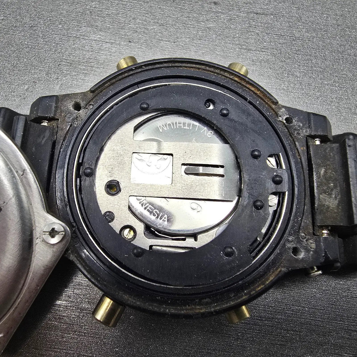 Casio G-Shock DW-6100 Watch Men 41mm Black Thermometer alarm Chrono READ! NewBat13