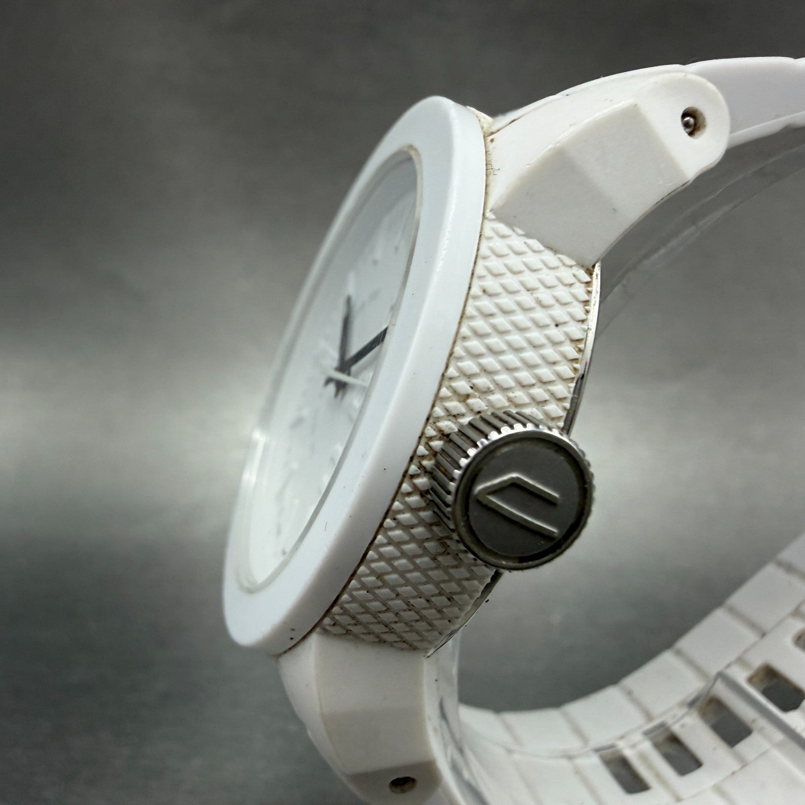 Diesel Watch Men 44mm White Dial White Rubber Round DZ1436 New Battery ABCD2