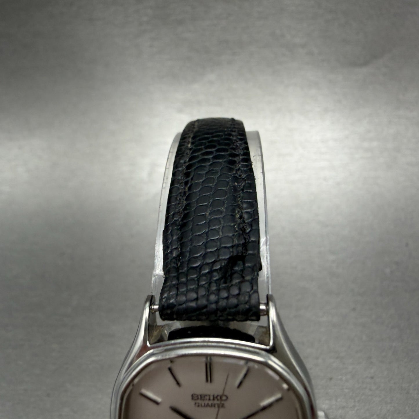 Seiko SQ Watch Women 24mm Silver Dial Silver Tone Octagon 3423-5060 New Battery4