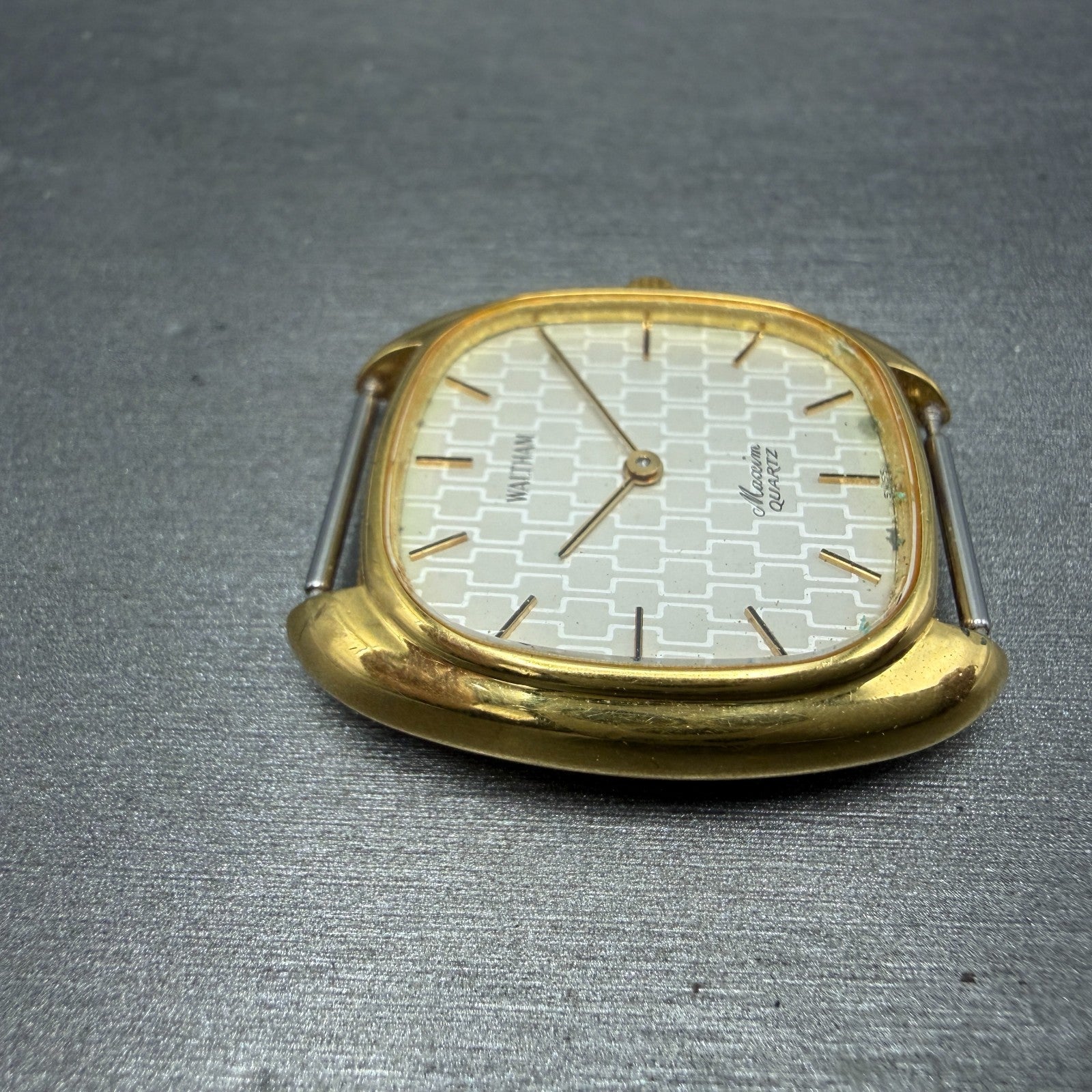 Waltham Maxim Watch Men 32mm Silver Dial Gold Plated Rectangle 2101020 PARTS4