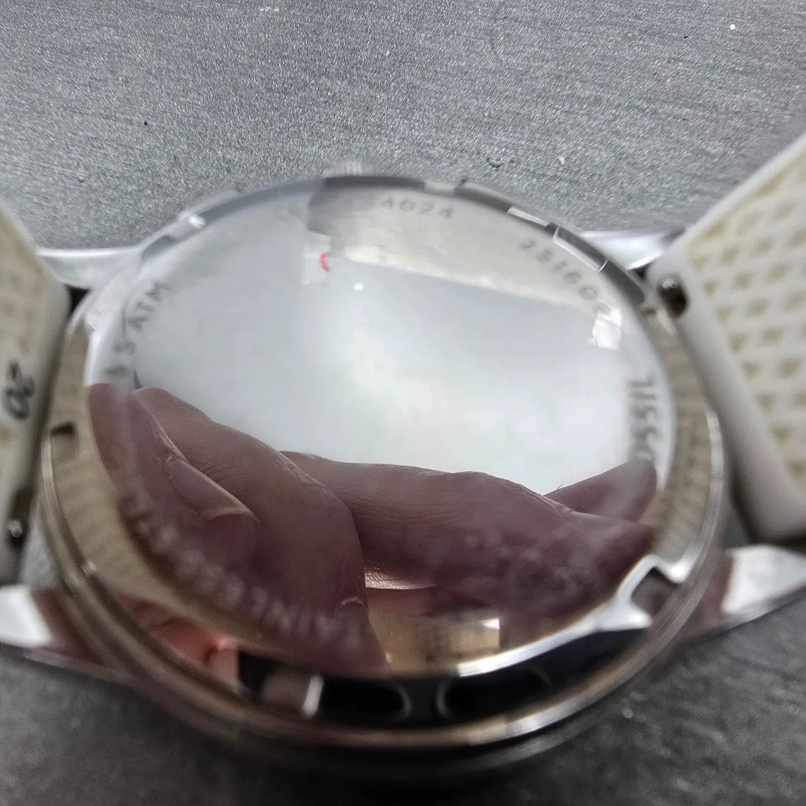 Fossil Chronograph Watch Women 39mm White Dial Silver Tone Date ES4024 New Batt9