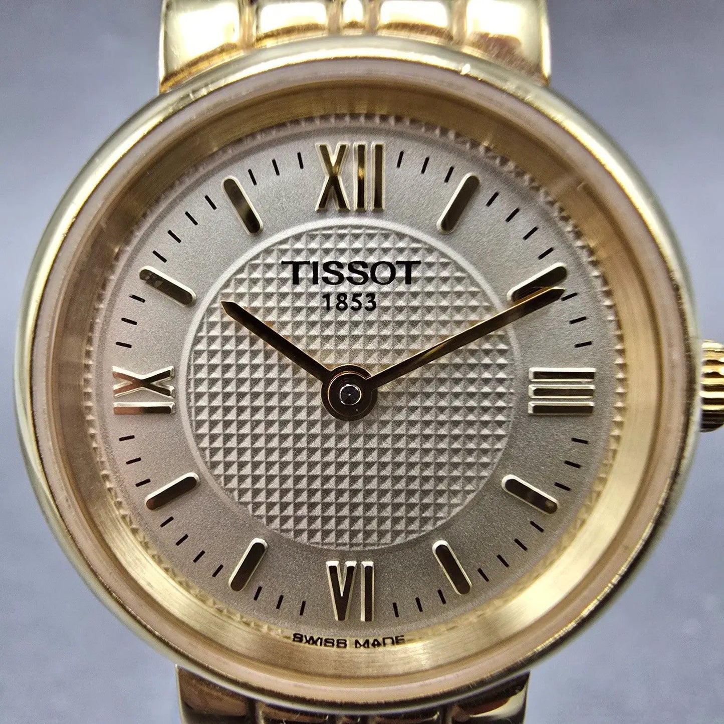 Tissot Watch Women 24mm Champagne Dial Gold Tone Round T953 New Battery Swiss1