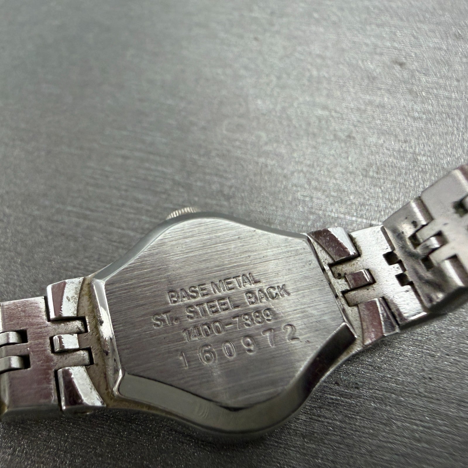 Seiko Watch Women 17mm Silver Dial Silver Tone Oval 1400-7389 New Battery VTG G59