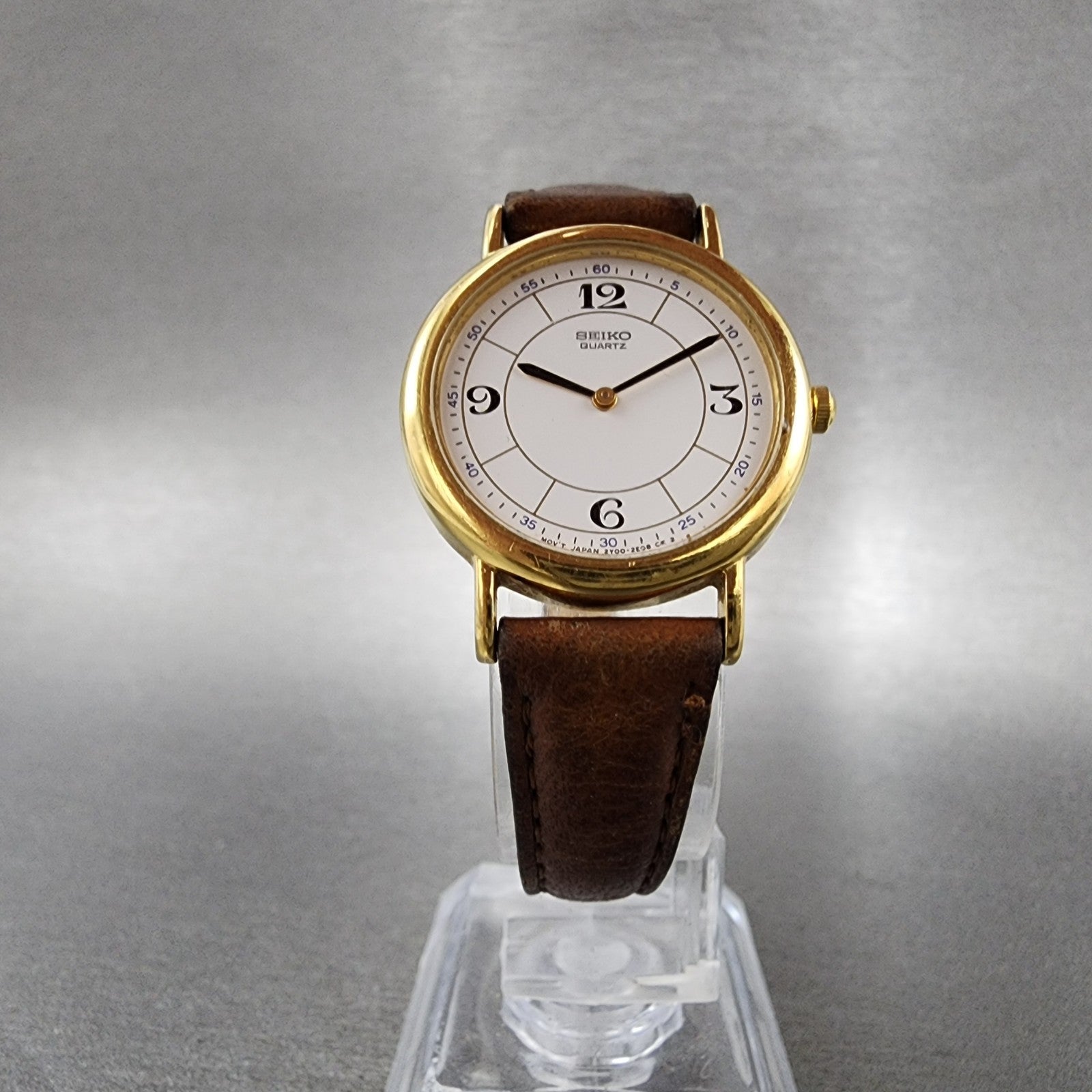 Seiko Watch Women 26mm White Dial Gold Tone Round 2y000C10 New Battery5