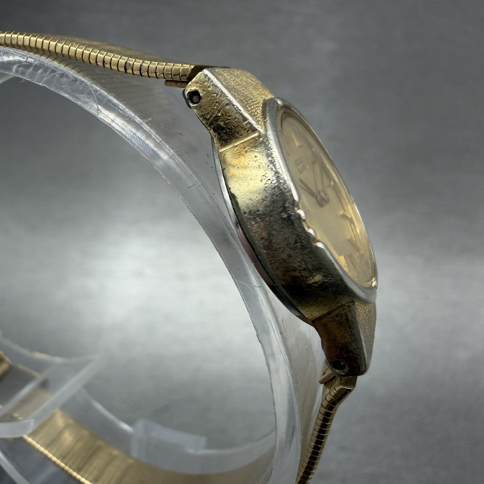 Seiko Watch Women 19mm Champagne Dial Gold Tone Round 1400-0079 New Battery3