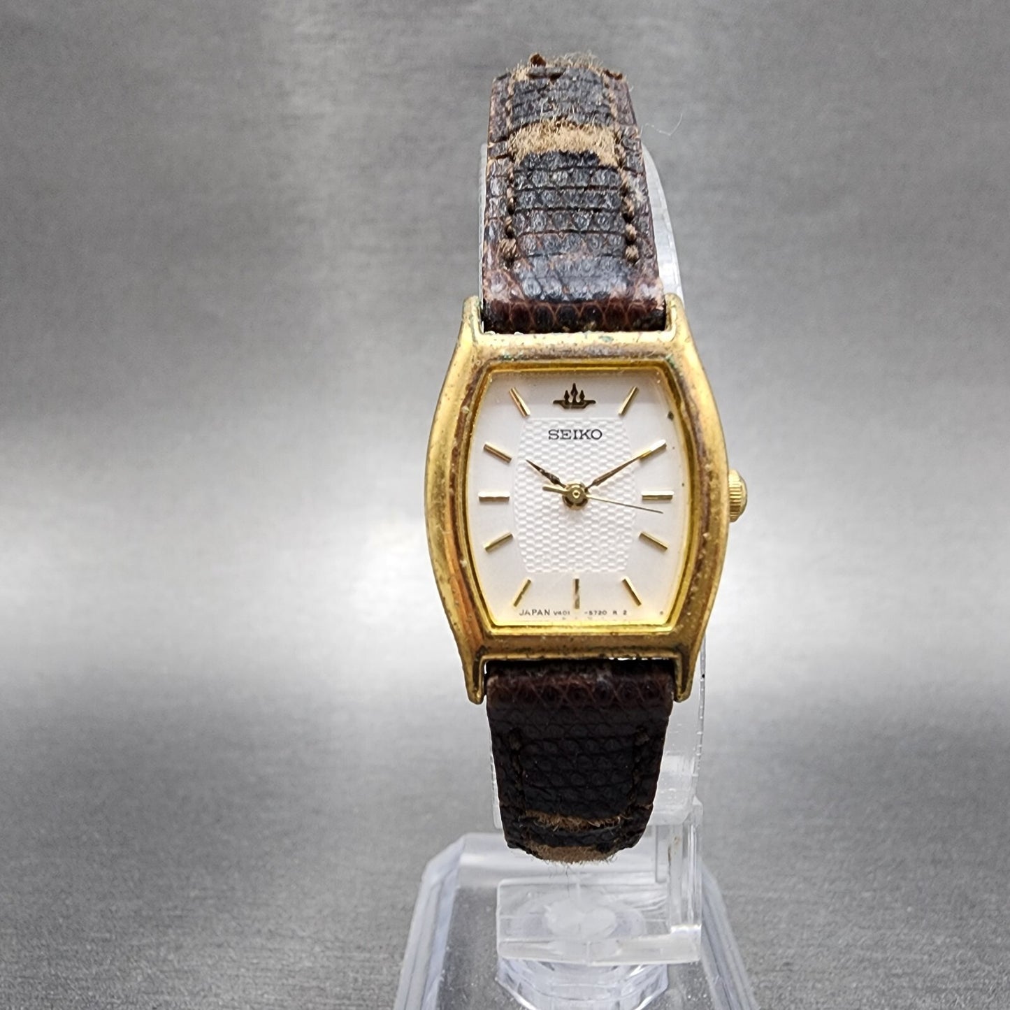 Seiko Watch Women 19mm White Dial Gold Tone Rectangle V401-5810 New Battery