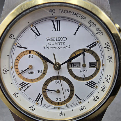 Seiko Chronograph Watch Men 37mm White Dial Two Tone Daydate 7A38-7289 READ!!!!!1