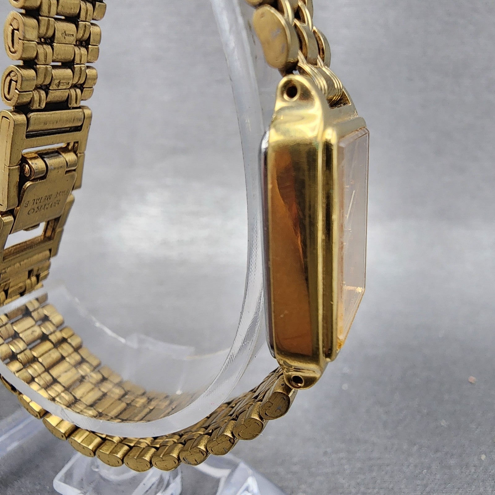 Seiko SX Tank Watch Women 17mm Champagne Dial Gold Tone V4015121 New Battery3