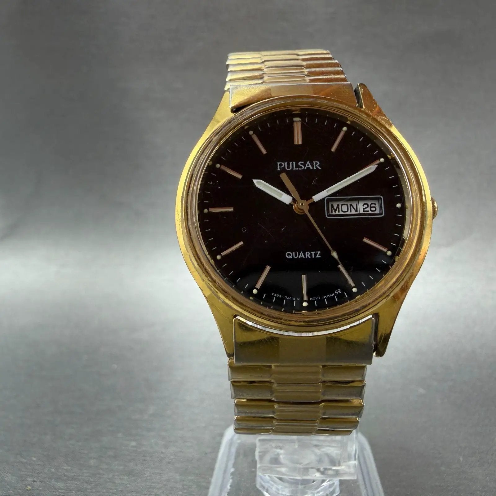 Seiko Pulsar Watch Men 34mm Black Dial Gold Tone Daydate V533-7A20 New Battery5