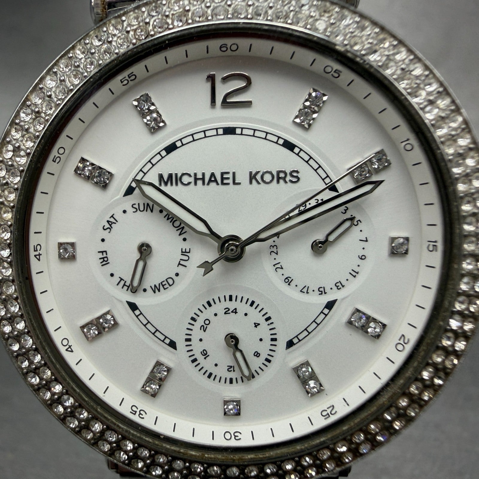 Michael Kors Parker Watch Women 39mm White Dial Steel Daydate MK-6759 New Batt1