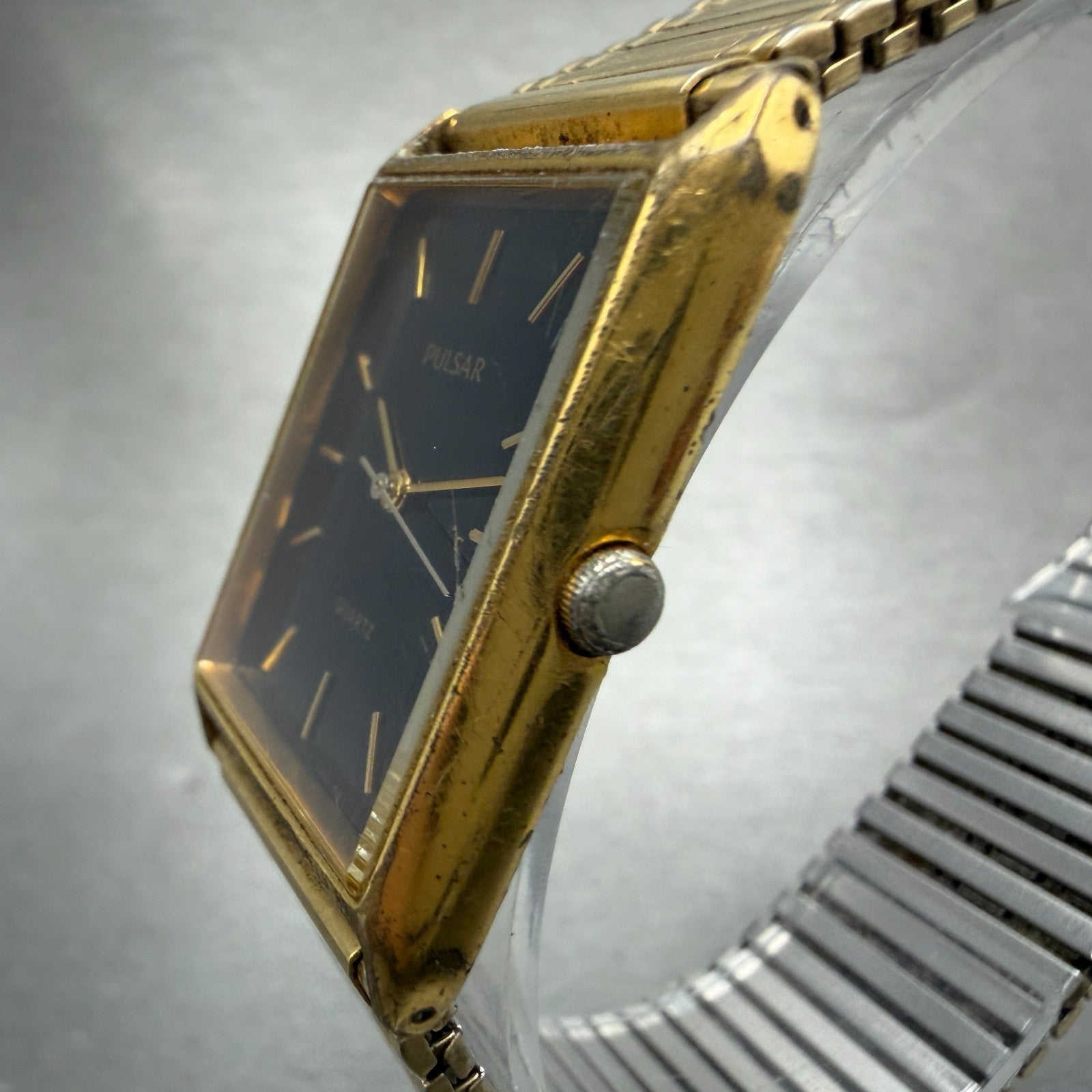 Seiko Pulsar Tank Watch Men 24mm Black Dial Gold Tone V501-5A20 New Battery VTG2