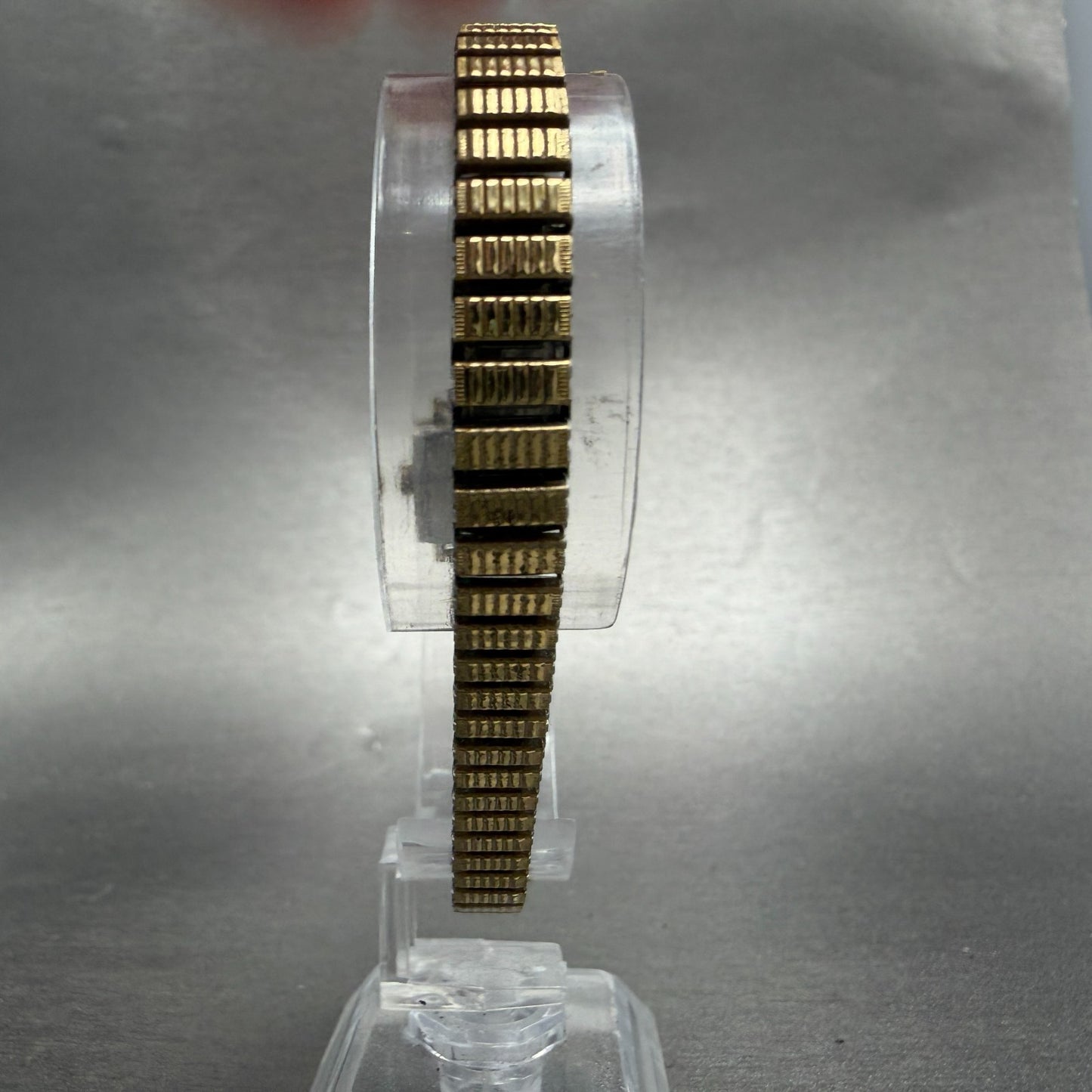 Certina Watch Women 17mm Gold Dial Gold Plated Square Manaul Wind Runs VTG7