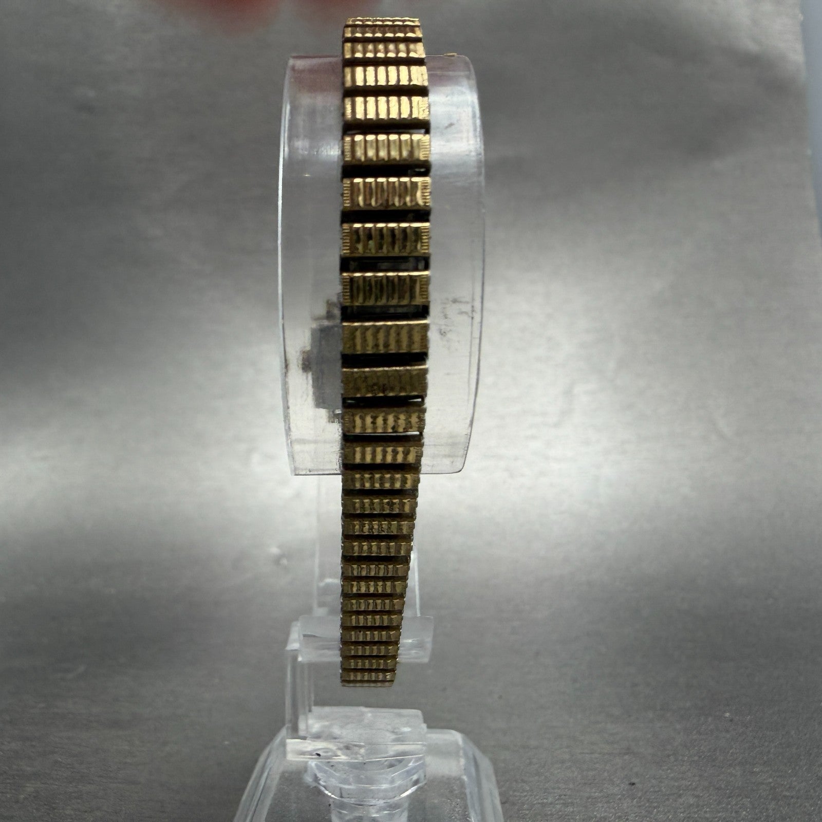 Certina Watch Women 17mm Gold Dial Gold Plated Square Manaul Wind Runs VTG7