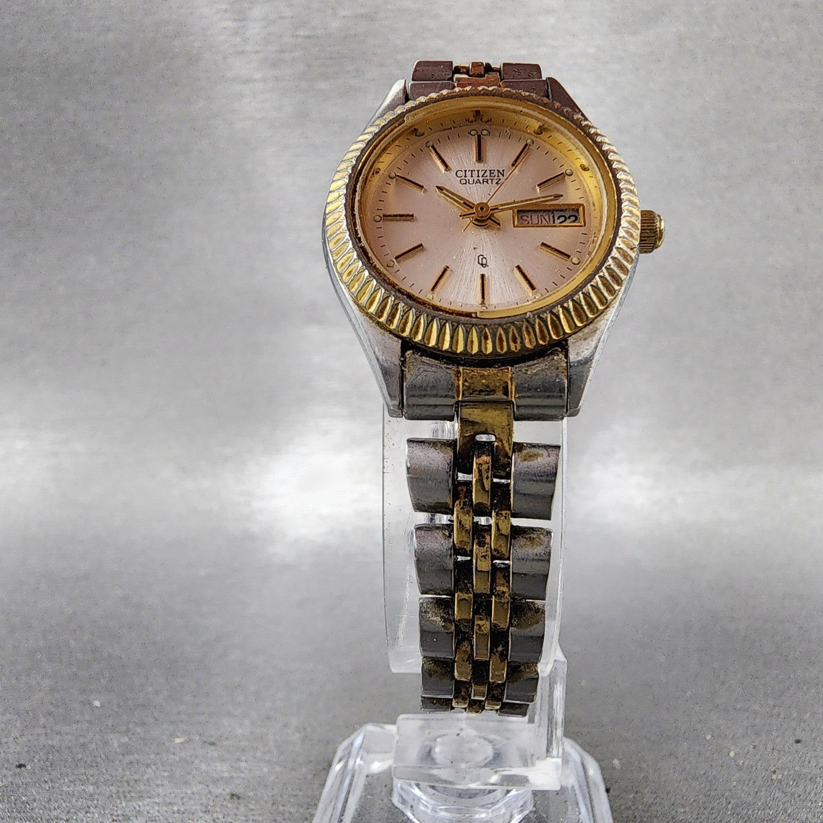 Citizen CQ Watch Women 25mm Silver Dial Two Tone Daydate 6000R00413 New Batt5