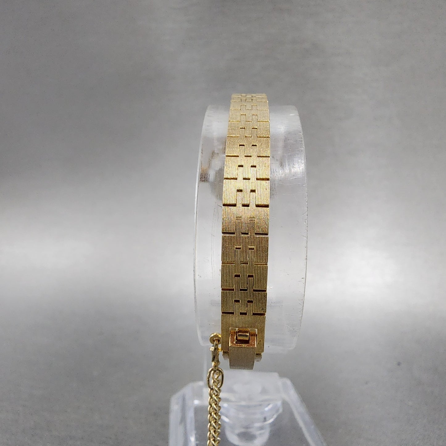 Citizen Special Watch Women 20mm White Dial Gold Plated Manual Wind Runs VTG7