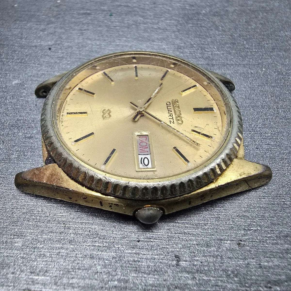 Seiko 6923 Quartz Movement Works Daydate W/ Dial Hands Case Vintage5