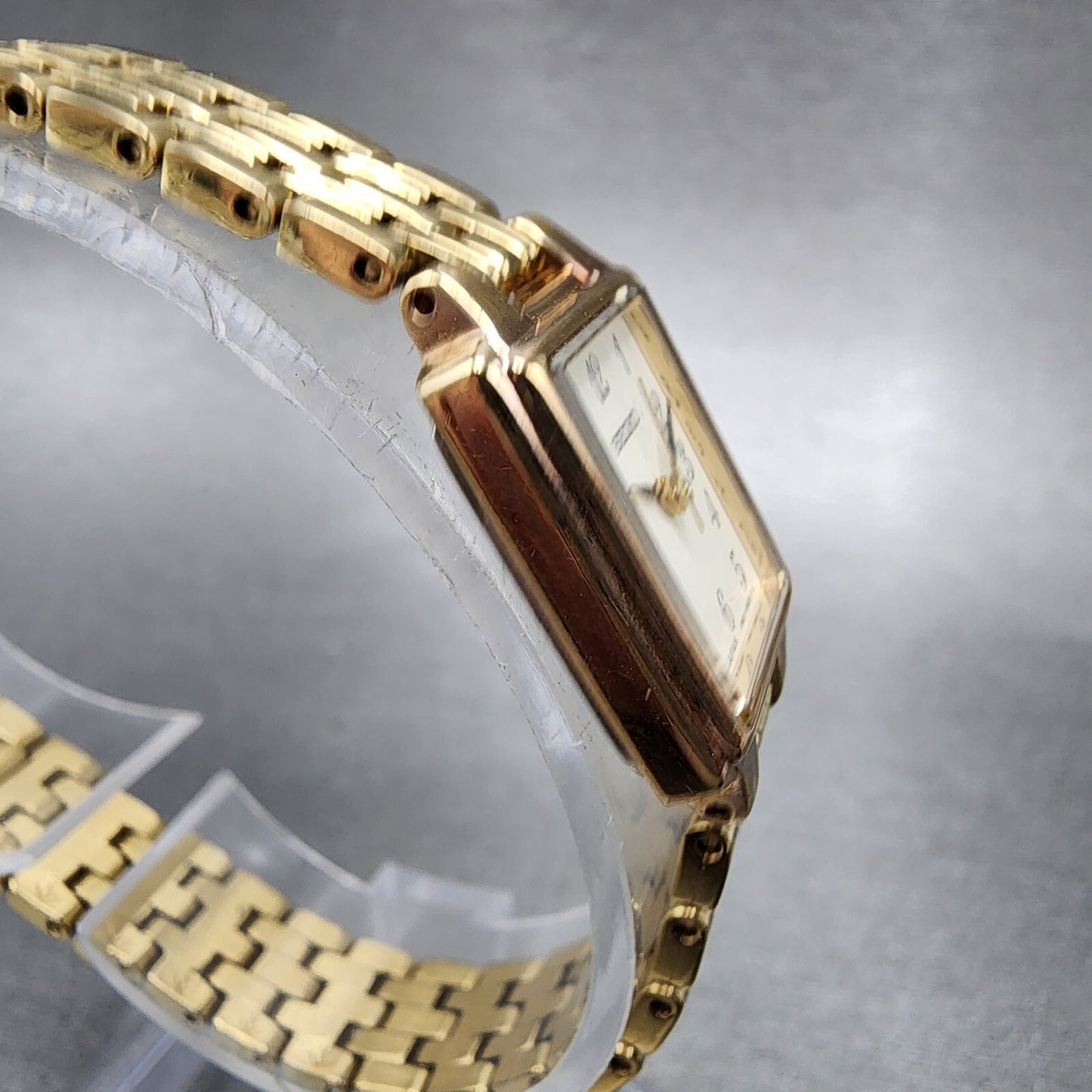 Seiko Tank Watch Women 16mm White Dial Gold Tone Rectangle 1n010fh0 New Battery3