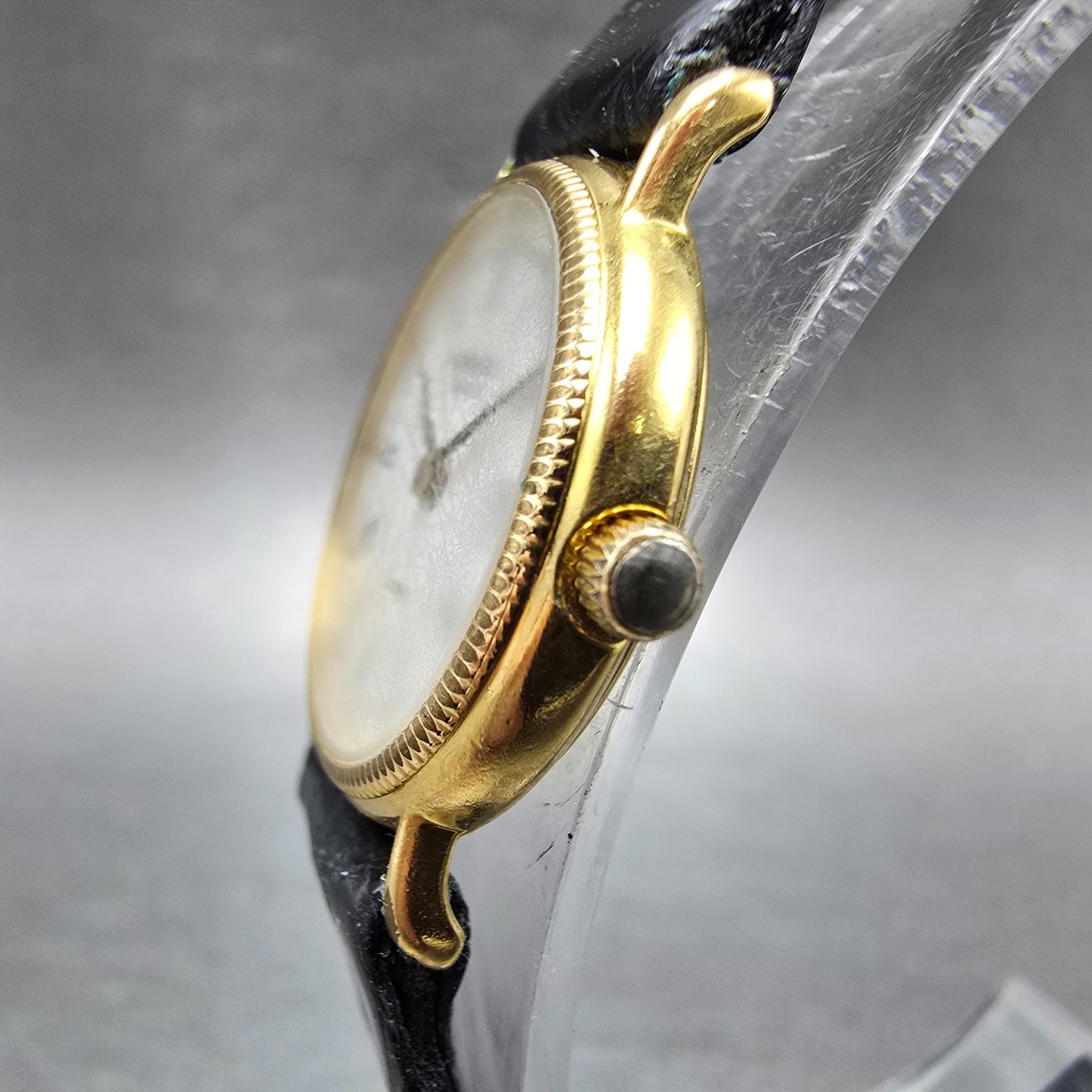 Raymond Weil Watch Women 23mm White Dial Gold Plated Date Round 5314 New Batt JH2