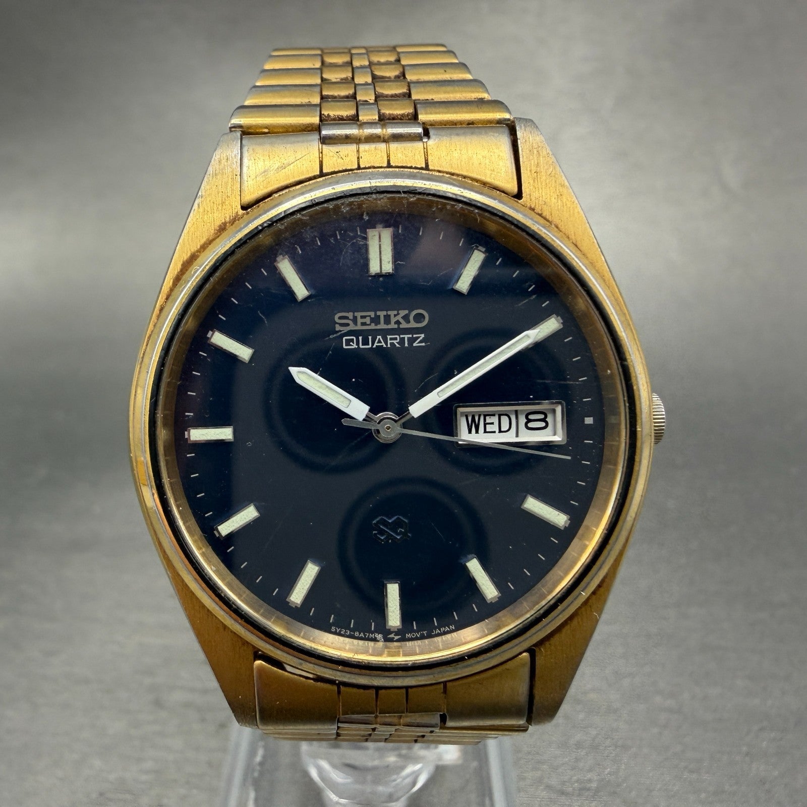 Seiko SQ Watch Men 35mm Blue Dial Gold Tone Daydate Round 5Y23-8A11 PARTS VTG0