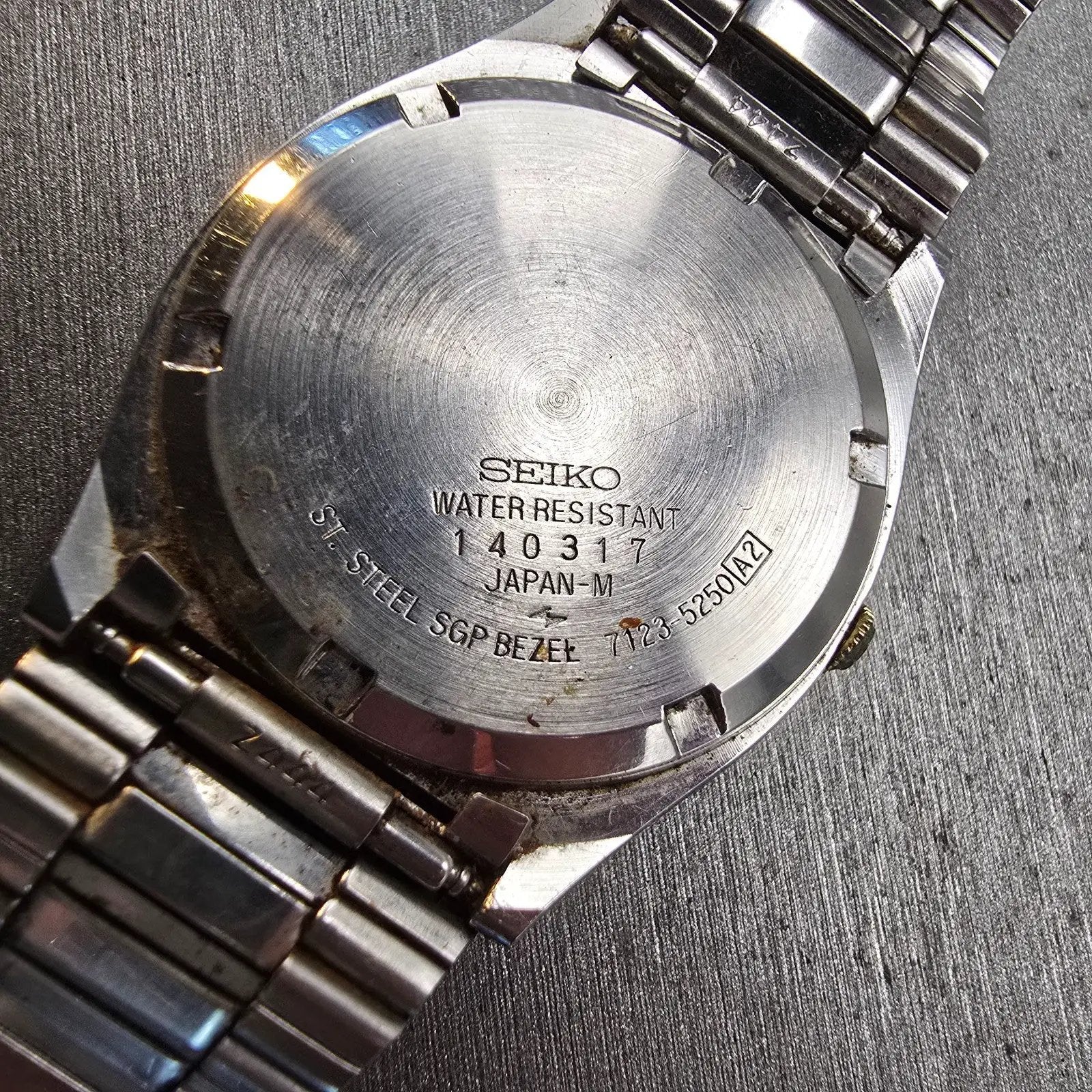 Seiko SQ Watch Men 34mm White Dial Two Tone Daydate Oval 7123-5250 New Battery10
