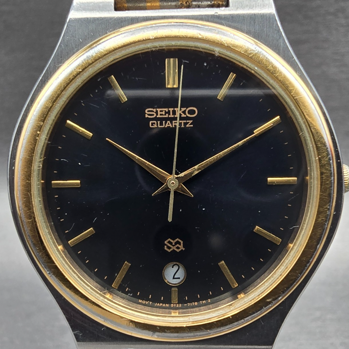 Seiko SQ Watch Men 36mm Black Dial Two Tone Date Round 5Y22-7039 New Battery1