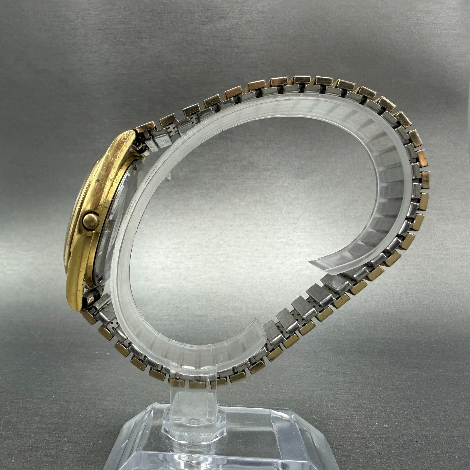 Seiko SQ Watch Men 35mm Gold Dial Gold Tone Daydate Round 8223-8019 New Battery6