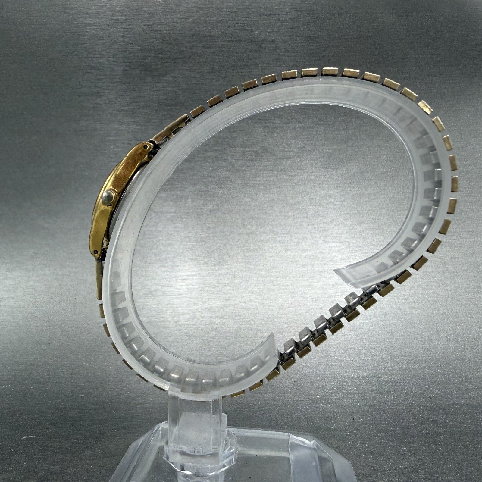 Seiko Watch Women 20mm Champagne Dial Gold Tone Round 1N01-0E19 New Battery6