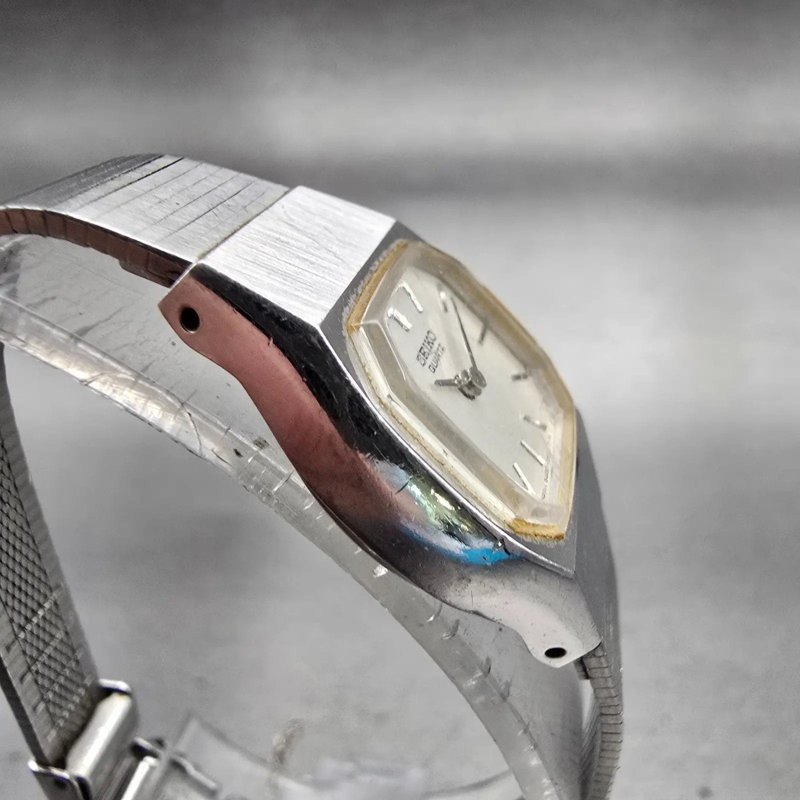 Seiko Watch Women 19mm Silver Dial Silver Tone Oval 5420-5320 New Battery VTG3
