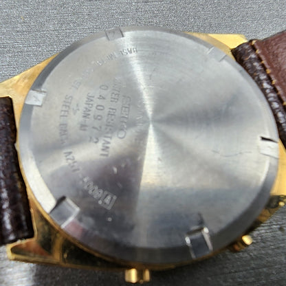 Seiko Digital Watch Men Gold Tone SAMPLE A2575009 NO MOVEMENT PARTS10