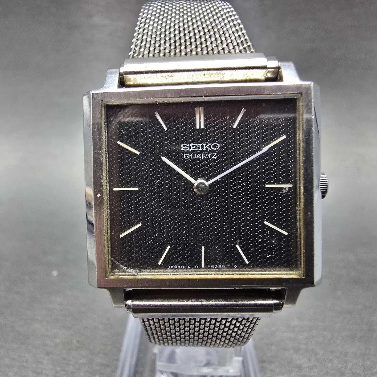 Seiko Watch Men 28mm Black Dial Silver Tone Rectangle 4110-5249 PARTS Vintage0