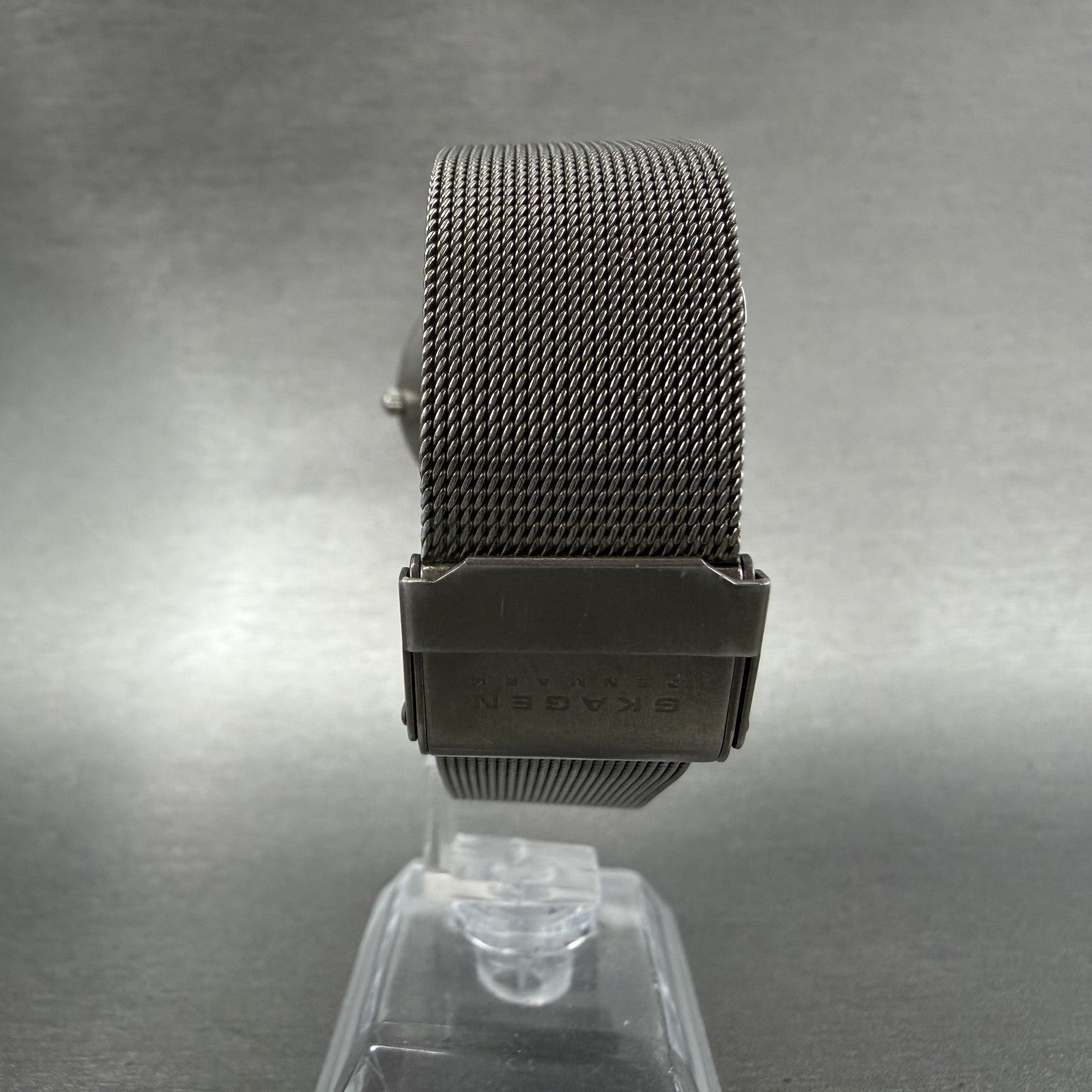 Skagen Watch Men 34mm Gray Dial Titanium Round Mesh Band 233LTTM New Battery7